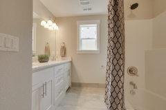 3909 SE 70th Ave Portland OR-print-031-307-3909 SE 70th Ave-4000x2708-300dpi